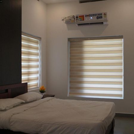 Blue Lake Villa 콜람 외부 사진